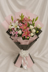 Elegant Pastel Bloom Bouquet